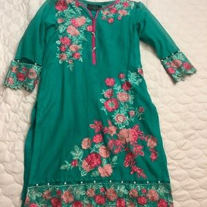 Indian Pakistani Dress like new